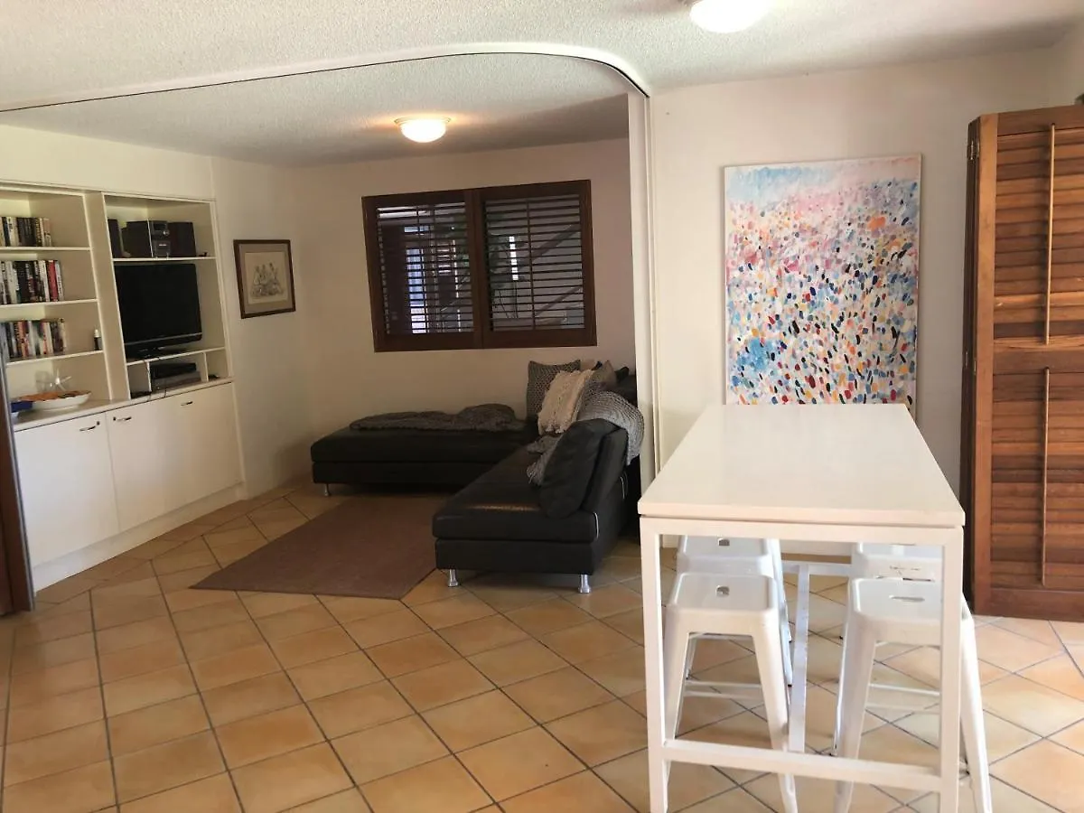 Lahaina Apartments Mooloolaba